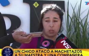 agredió a una maestra